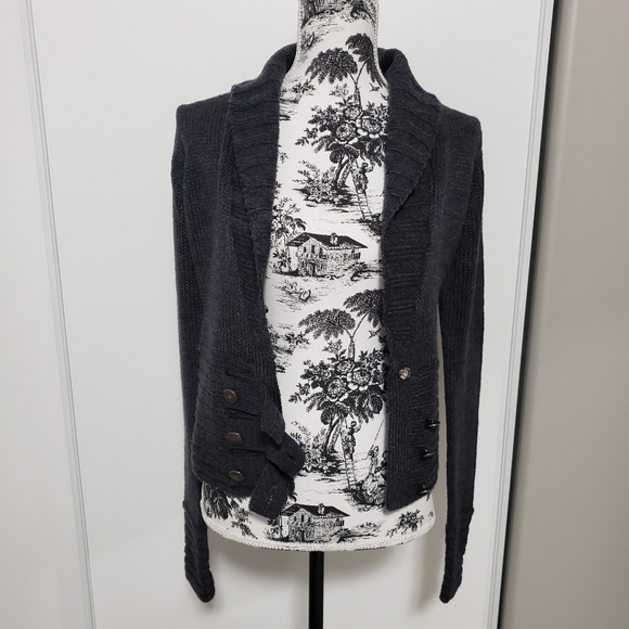 2/$20 Seduction acrylic cardigan - Picture 2 of 8